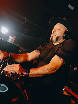 Roger Sanchez's cover